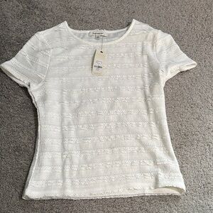 Francesca's Collections White Textured Short Sleeve Top